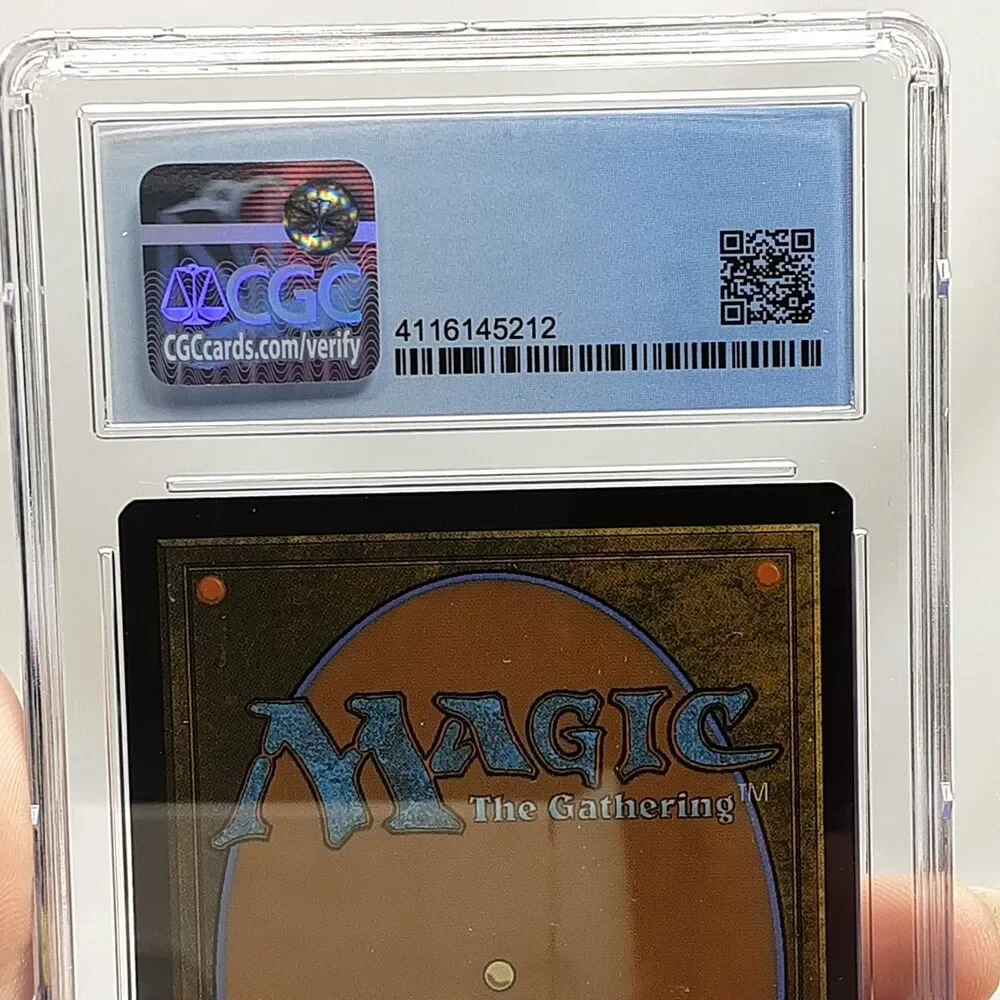 MTG - Throne of Eldraine - Reakm-Cloaked Giant - Foil - Graded - CGC 9.5